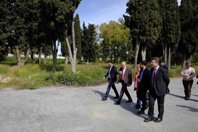 De la Torre en el Campamento Benítez 