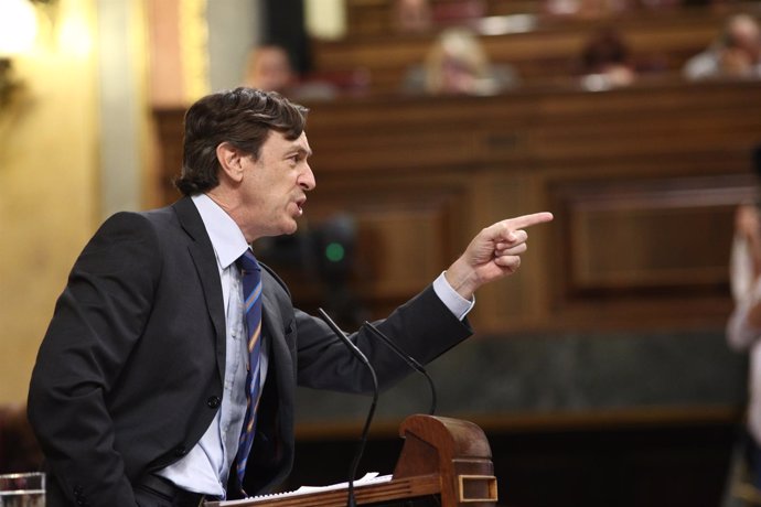 Rafael Hernando en el debate de la moción de censura