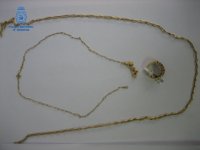 Detienen a dos jóvenes, uno menor, por robar a ancianas mediante tirones