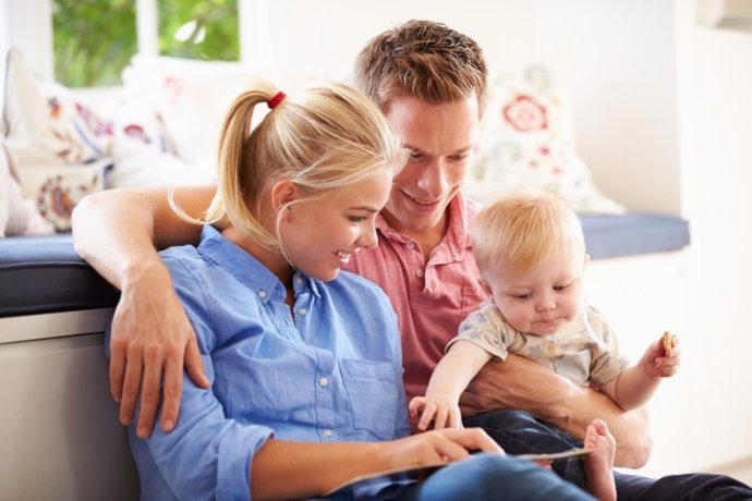 Leer, padres, hijo, bebé, familia, leyendo, niño