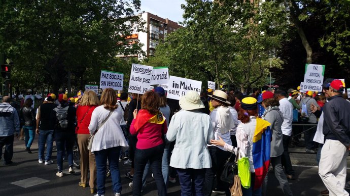 Ciudadanos venezolanos se manifiestan en Madrid