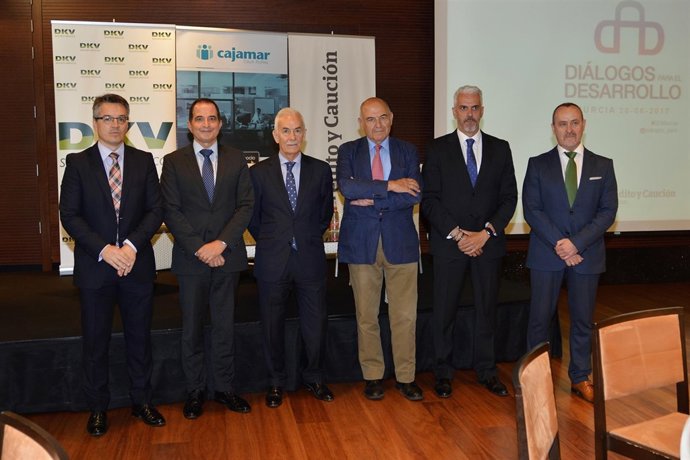 Ponentes y patrocinadores