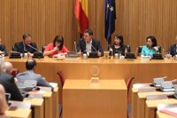 Pedro Sánchez cita a los sindicatos el lunes en Ferraz para hablar de pensiones y medidas para los jóvenes