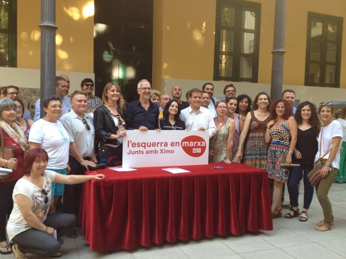 Militantes socialistas muestran su apoyo a Ximo Puig en las primarias del PSPV