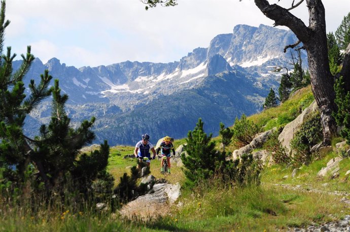 Baquèira Beret ofrece rutas senderistas este verano