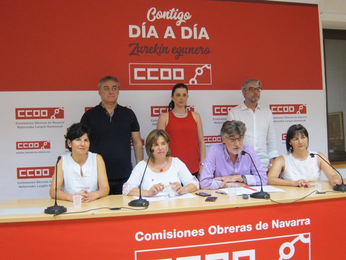 Chechu Rodríguez junto a la Ejecutiva de CCOO de Navarra         