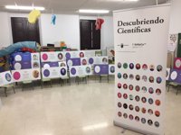 La exposición 'Descubriendo científicas' llega a 29 centros educativos y recibe la visita de más de 11.000 personas