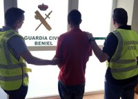 Guardia Civil desmantela un grupo juvenil de delincuentes dedicado al robo en garajes y vehículos en Beniel