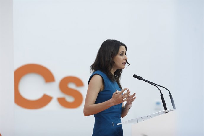  Arrimadas Ofereix Una Roda De Premsa Després de la Reunió De l'Executiva Nacion