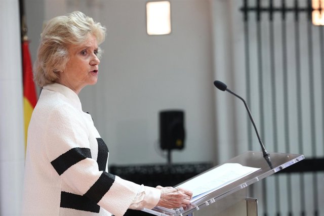 Rueda de prensa de la Defensora del Pueblo, Soledad Becerril