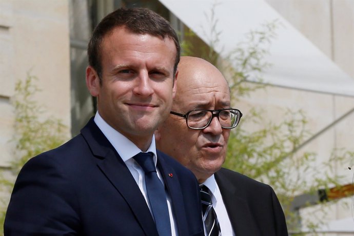 Emmanuel Macron y Jean-Yves Le Drian