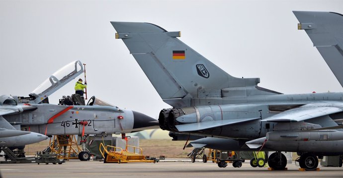 Aviones alemanes en la base turca de Incirlik