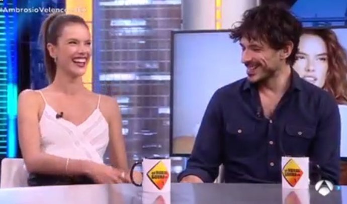 Alessandra Ambrosio y Andrés Velencoso/Antena3