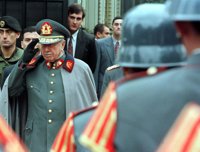 Un tribunal de Chile ordena restituir los bienes embargados a la familia de Augusto Pinochet
