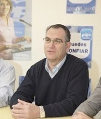 Dimite el alcalde de Caudete para "intentar frenar" la moción de censura