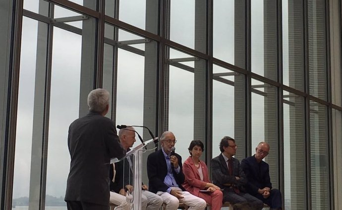 Renzo interviene en la presentación del Centro Botín