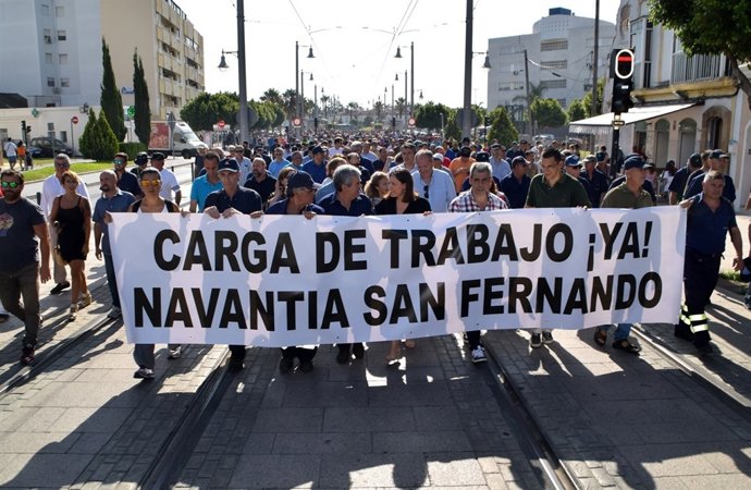 Fotografías Manifestación Navantia Y Declaraciones Alcaldesa Y Presidente Comité
