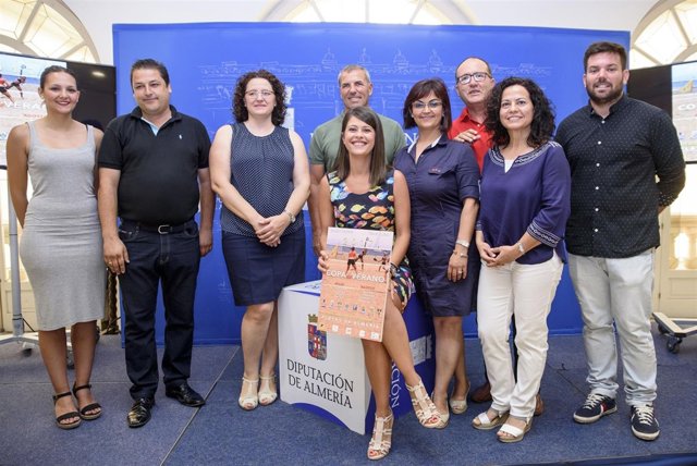 La Copa de Verano de Tenis Playa estará en siete municipios almerienses.