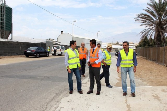 Las obras en El Ejido van a permitir la mejora de varias calles del municipio.