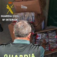 La Guardia Civil interviene más de 2.000 armas prohibidas en un contenedor de juguetes en València