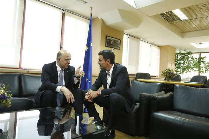 Pedro Sánchez es reuneix amb Pierre Moscovici