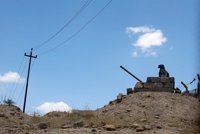 Al Abadi prevé anunciar la "liberación" de Mosul en "unos pocos días"