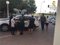 Siete detenidos en la desarticulación de dos grupos que robaban por el método del abrazo en El Campello