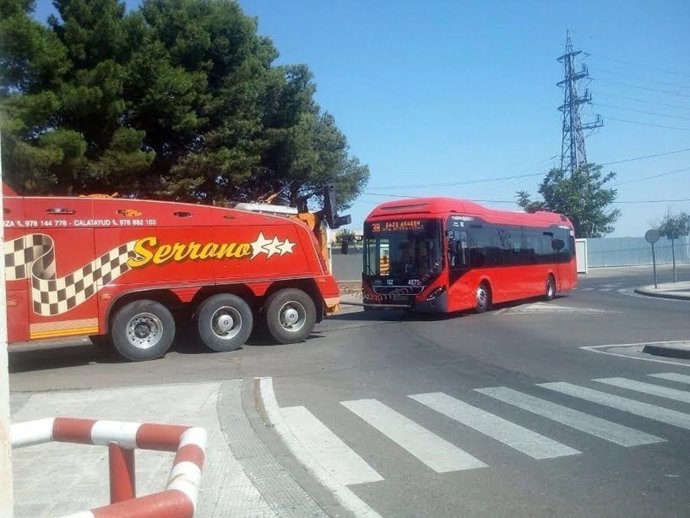 Autobús hibrido remolcado