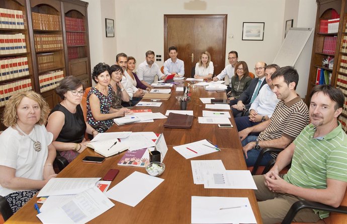 Izaskun Goñi preside la reunión del Consejo Navarro del Trabajador Autónomo