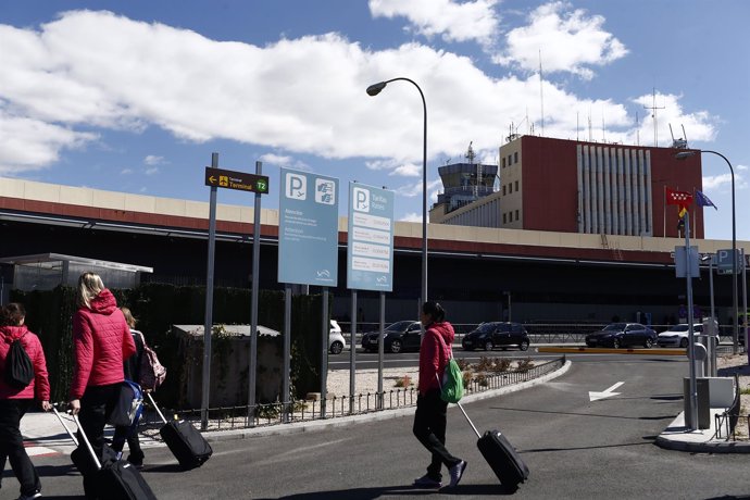 Aeropuerto de BarajaTurismo, turistas