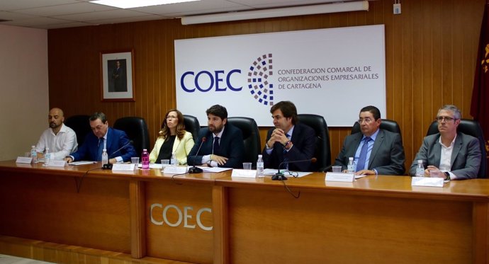 López Miras clausura la asamblea de COEC