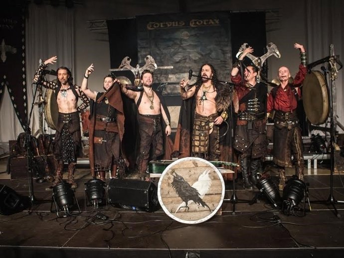El gaitero Carlos Núñez y la banda alemana Corvus Corax actuarán en Cortegana.