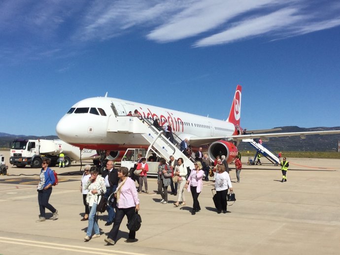 El aeropuerto de Castellón recibe a turistas austríacos