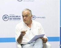 "Estar contra el CETA es estar contra el libre comercio", subraya González Pons (PP)