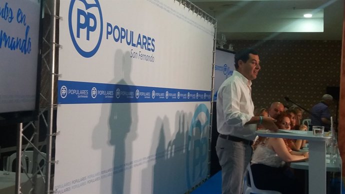 El presidente del PP-A, Juanma Moreno, en San Fernando (Cádiz)