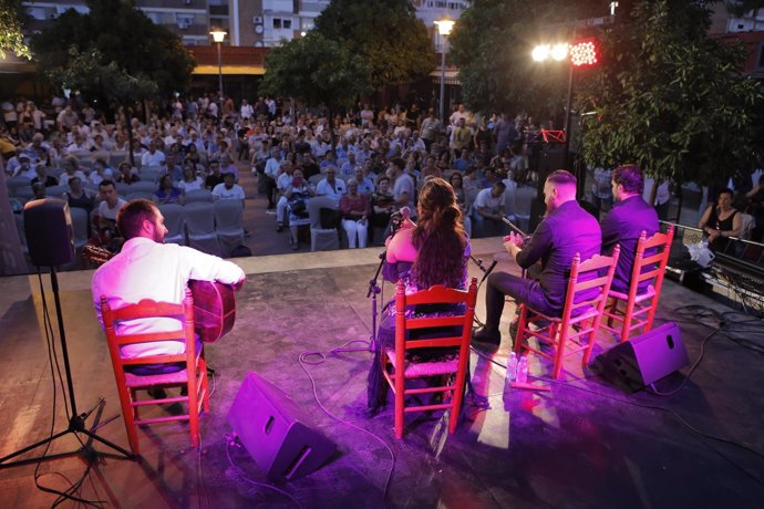 Festival Flamenco celebrado en el Polígono San Pablo de Sevilla