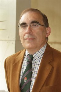 Una fundación del Ministerio de Fomento premia a un catedrático de la UPNA por un artículo sobre transporte aéreo