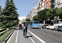 El Ayuntamiento organiza este domingo 13 itinerarios ciclistas y un acto lúdico central en la Plaza de Oriente