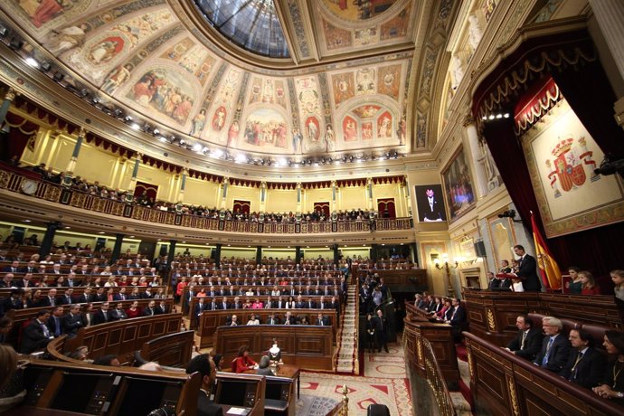 Los Reyes presiden en el Congreso la apertura de la legislatura