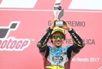 Morbidelli refrenda su liderato con victoria en Moto2