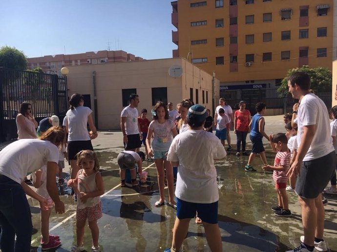 Autismo Melilla permite que niños y jóvenes autistas tengan vacaciones en Málaga