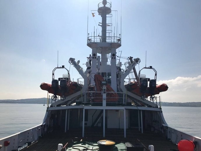 L''Open Arms' urpa de la Corunya al Mediterrani per salvar vides