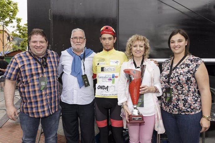 Engtrega premios Vuelta Ciclista al Besaya 