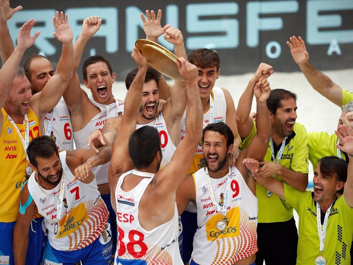 España se cuelga el oro en el Campeonato de Europa de Balonmano playa