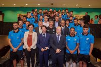 El Cabildo recibe al CD Tenerife y avisa de que "la ilusión del ascenso sigue viva"