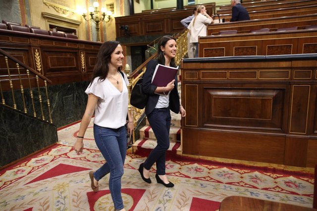 Irene Montero llega al debate de la moción de censura