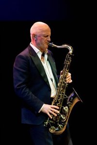El saxofonista polaco Andrzej Olejniczak protagoniza la jornada inaugural del Festival Internacional de Jazz de Getxo