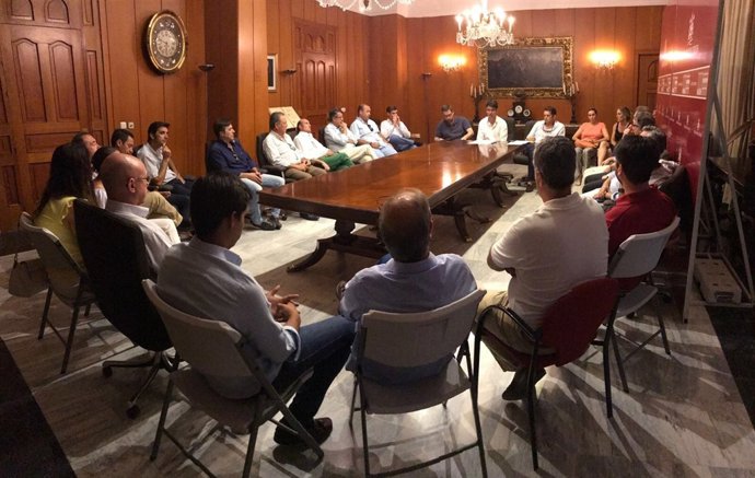 Pedro García con colectivos relacionados con el mundo del caballo