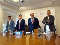 Un nuevo libro recorre el pasado, el presente y el futuro de los vítores de la USAL