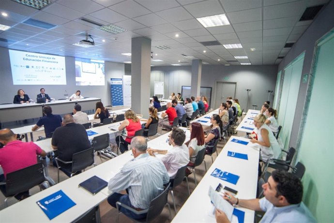 Seminario Edufinet para asociados al IMFE